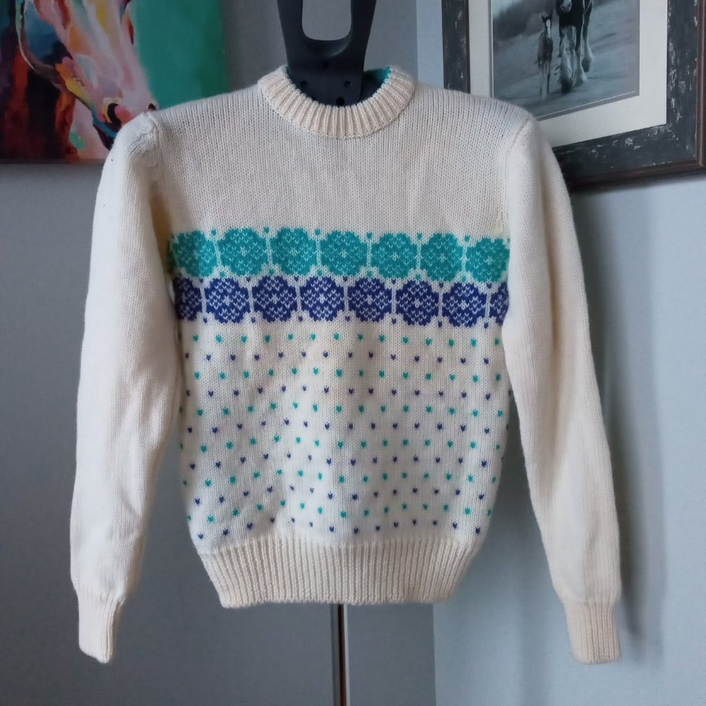 Vintage Lifa By Fletcher 100% virgin wool awesome sweater
